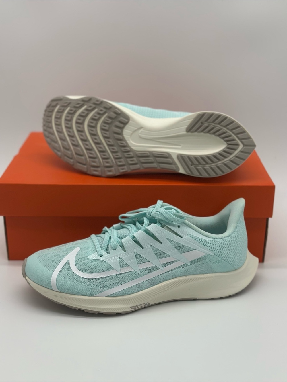 Nike Women’s Mint/White Running Sneakers - Picture 10 of 11